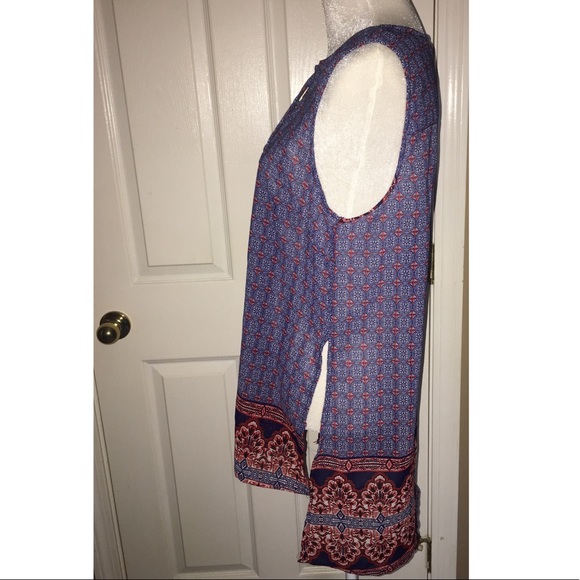 Loose Fitted Criss-Cross Front Sheer Tanktop! - Picture 2 of 5