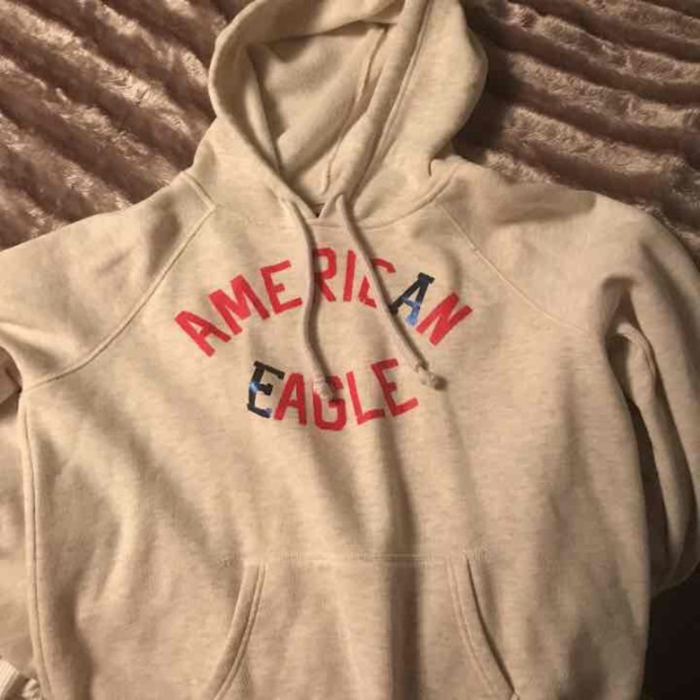 american eagle hoodie!!