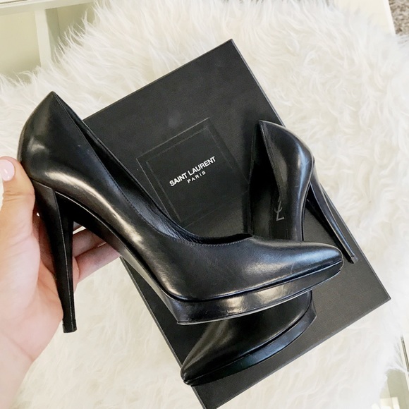Yves Saint Laurent Shoes - Yves Saint Laurent Pumps Black