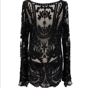 Gorgeous black lace detail size large boho top