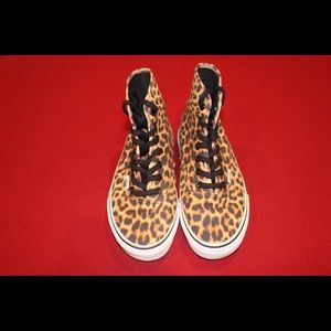 Leopard Vans