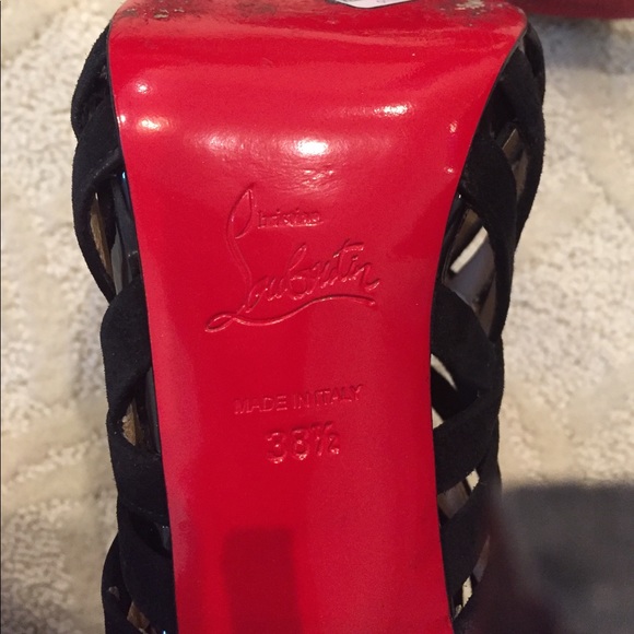 ❌SOLD❌Christian Louboutin Karina Bootie - Picture 5 of 5