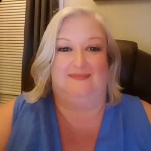 Meet your Posher, Angie