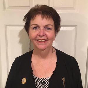 Meet your Posher, Louise