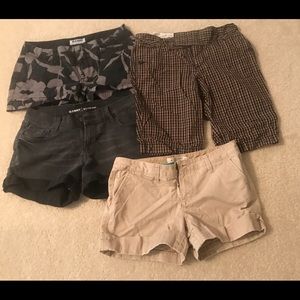 ⛱Bundle of Old Navy Size 4 shorts