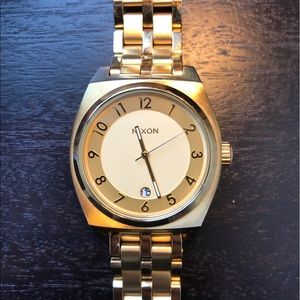 Nixon Monopoly Watch