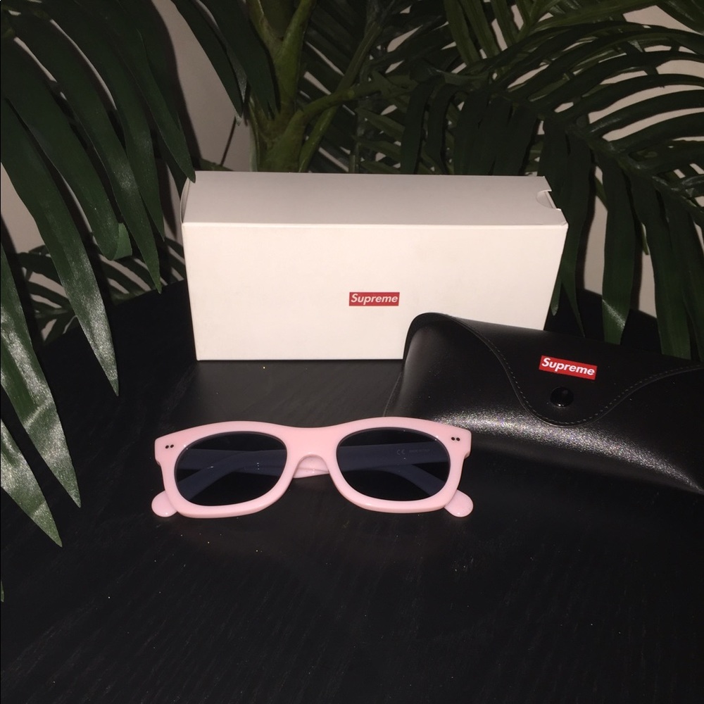 supreme alton sunglasses 😎