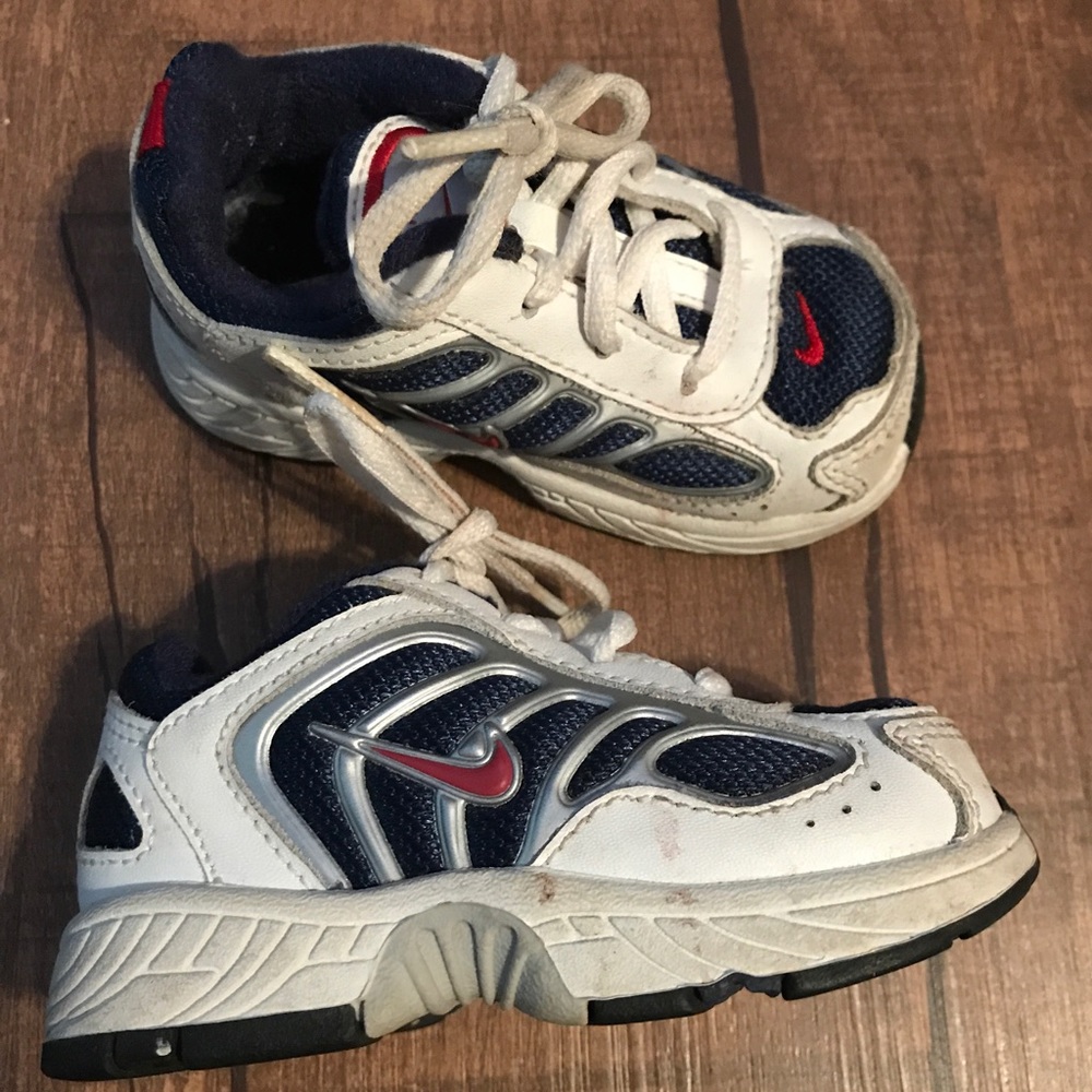 Nike Baby Size 6 Sneakers blue red white