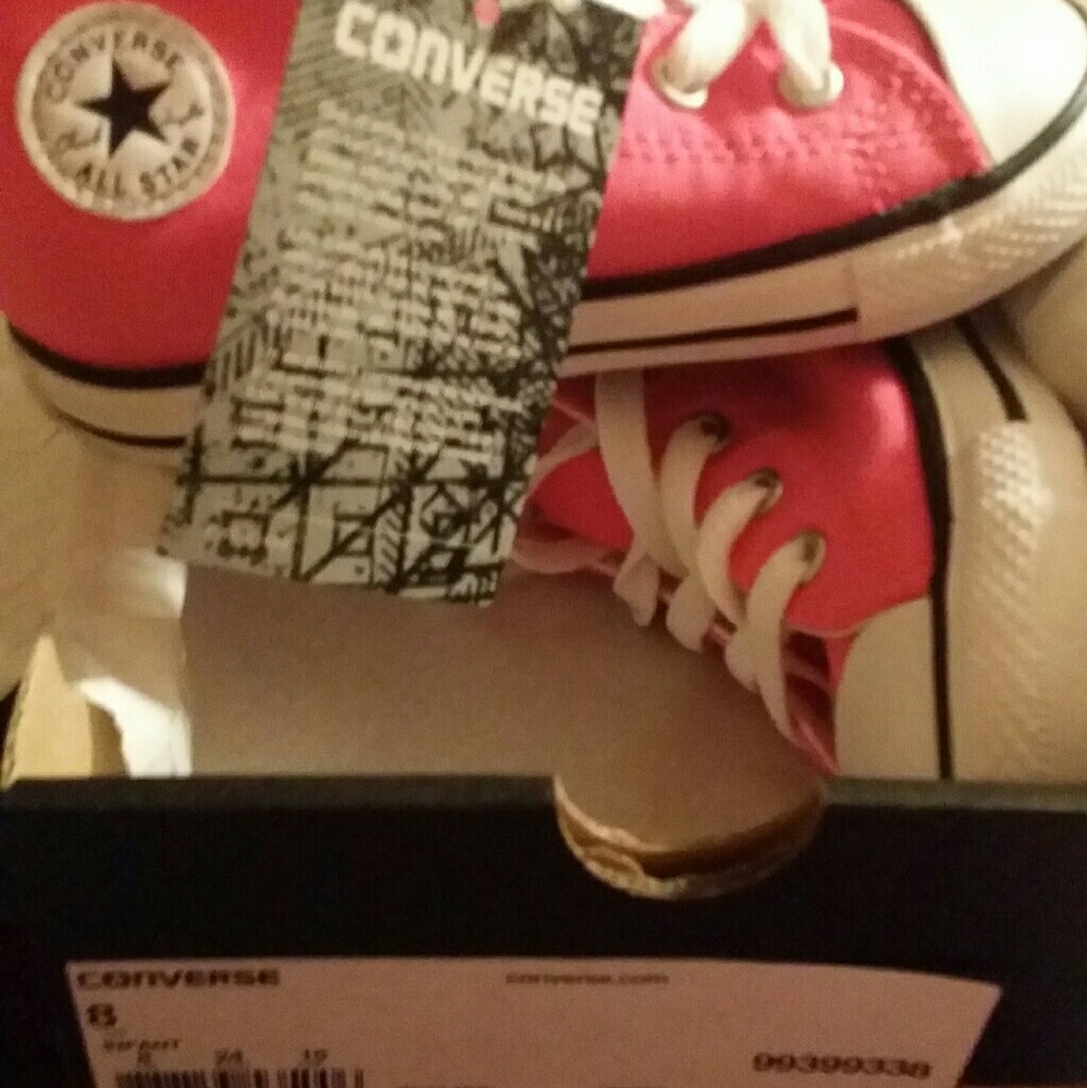 Size 8 Toddler Converse