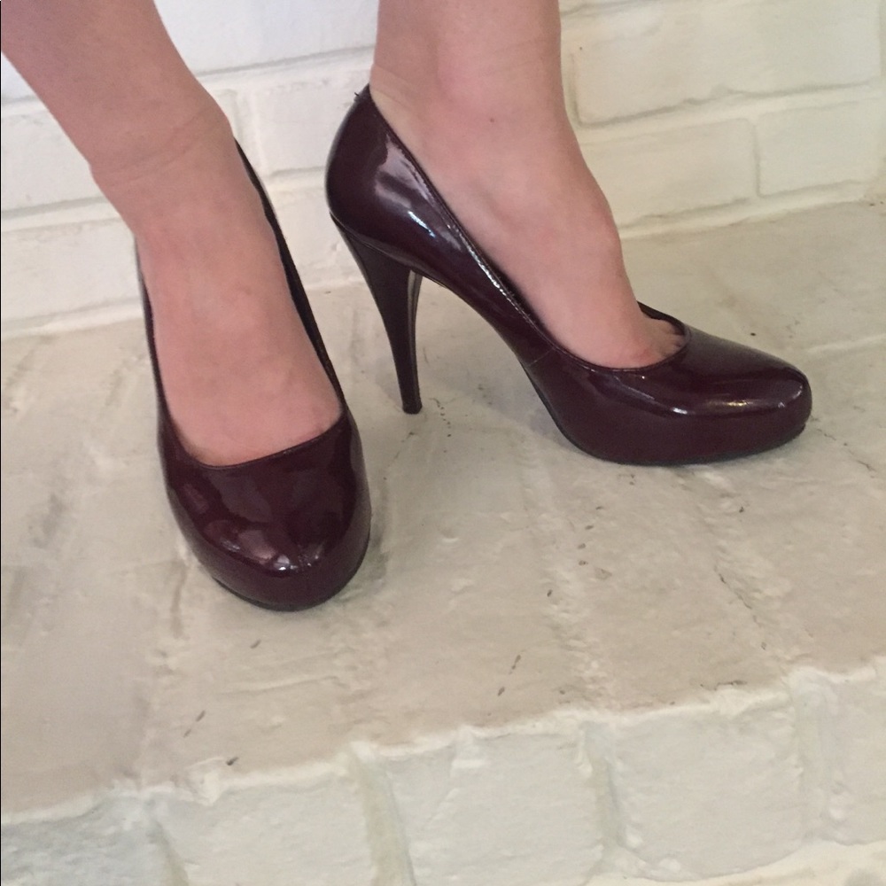 Maroon/ Burgundy Pump