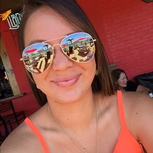 Meet your Posher, Hayley