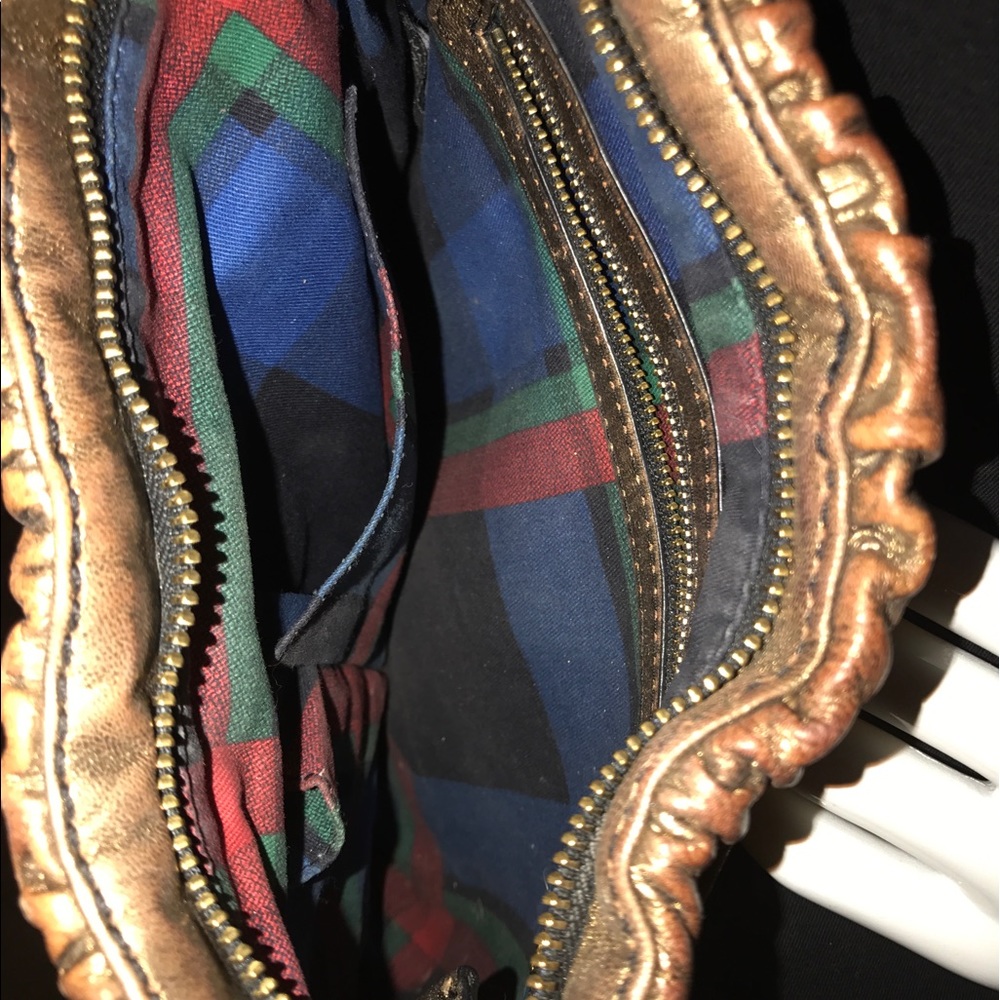 Marc by Marc Jacobs Metallic Cross Body Bag - Picture 6 of 8