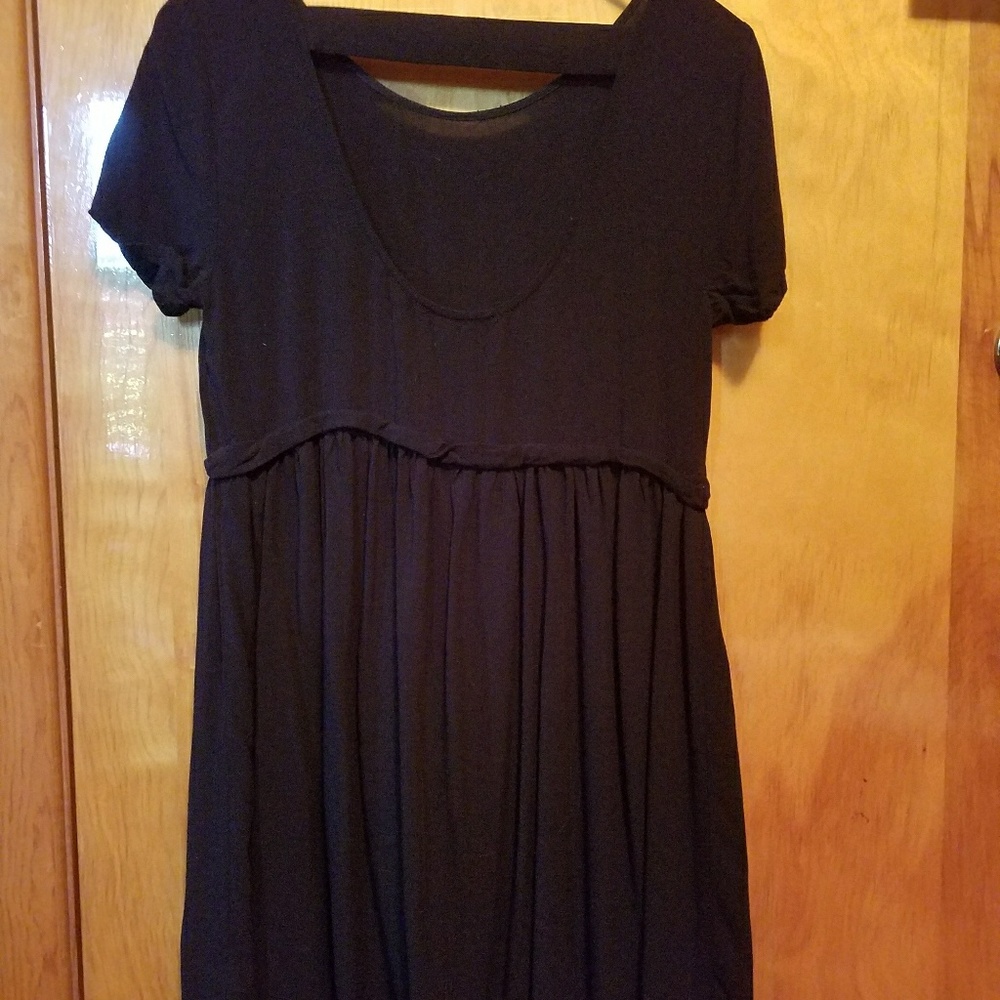 Juniors little black dress