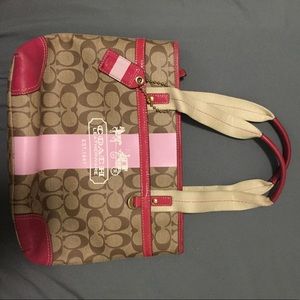 Beautiful Authentic Coach Purse.