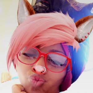 Meet your Posher, Ebony