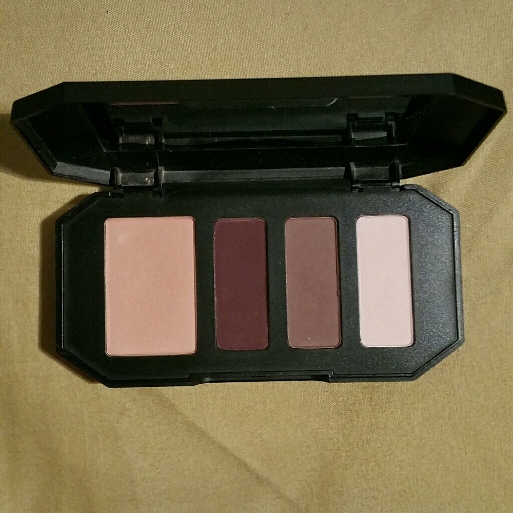 Kat Von D Shade Light Eye - Plum