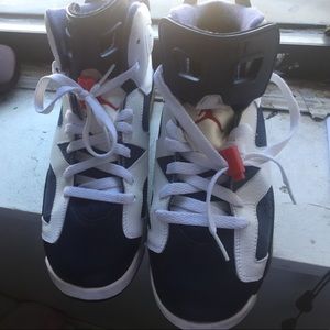 Jordan 6's Mint Condition No Box Size 7Y (US)