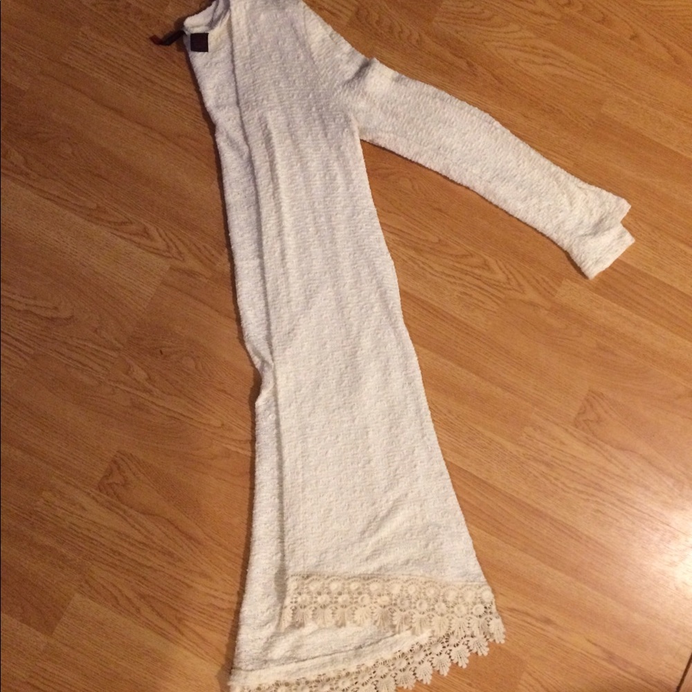  Ivory Long Cardigan Sweater - Cute Detail!!