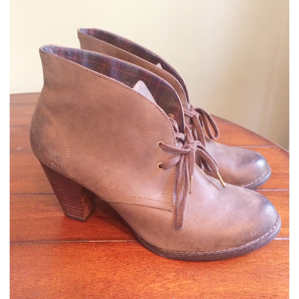 Indigo by Clarks faded brown/grey size 9.