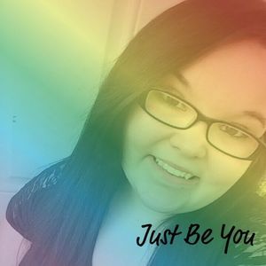 Meet your Posher, Katelyn