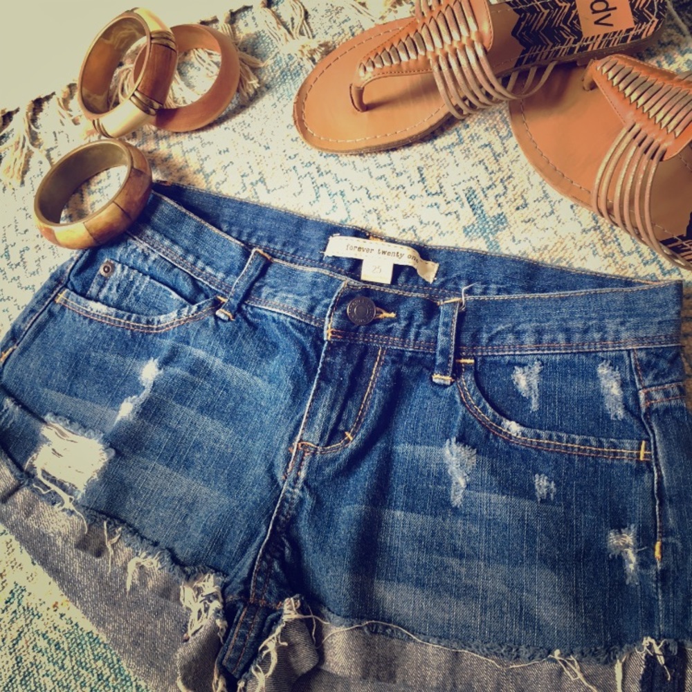 the perfect jean shorts! size 25, XS, 0