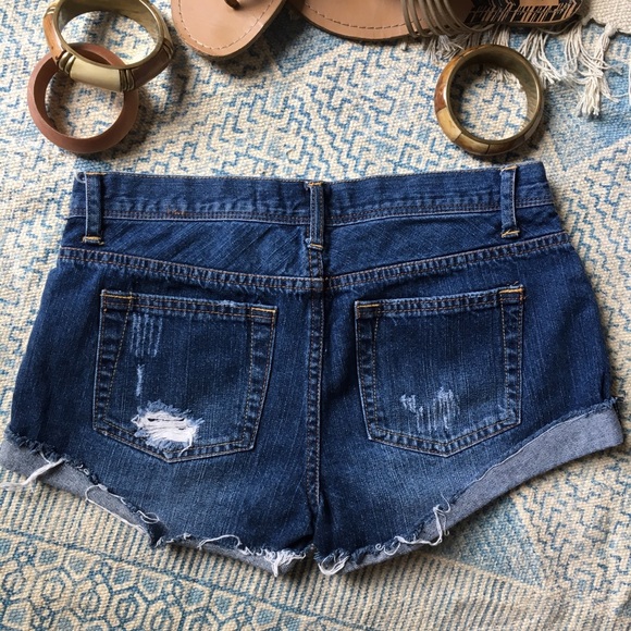 the perfect jean shorts! size 25, XS, 0 - Picture 3 of 4