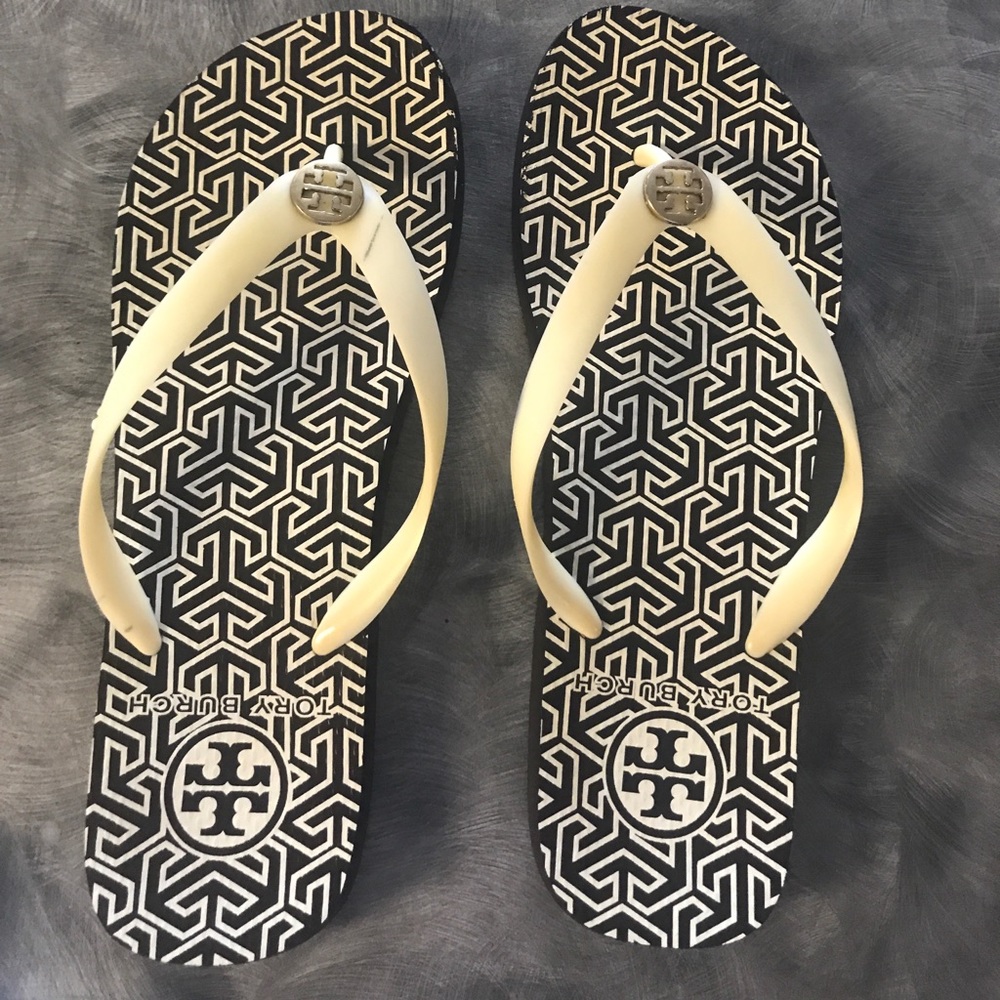 Tory burch sandals :)
