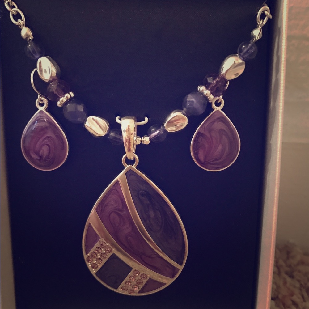 Necklace& Earring Set