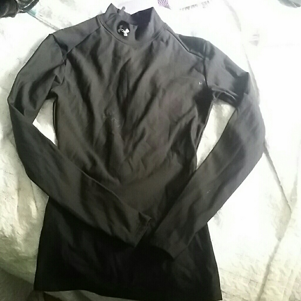 Cold gear by underarmer