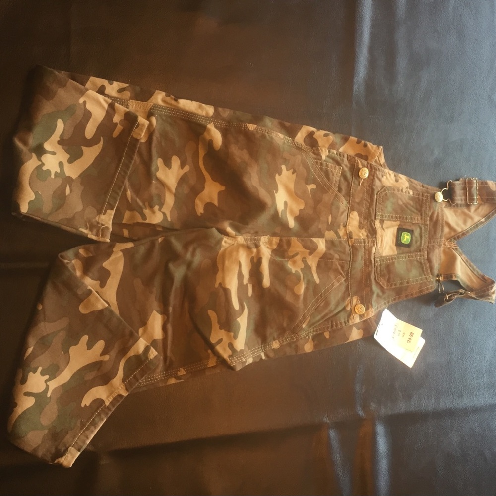 ❤️NWT John Deere camp overalls