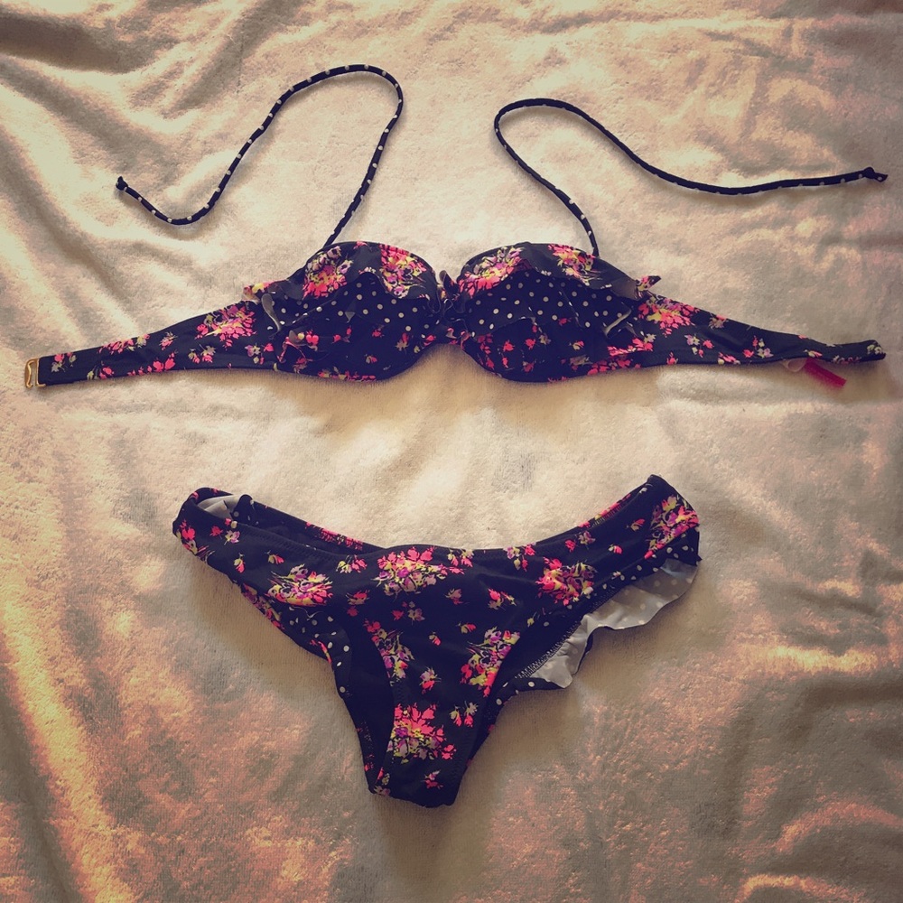Victoria's Secret Floral/Polka Dot Bikini 👙