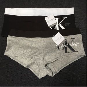 Calvin Klein boyshort boxers Small set of 2 NEW