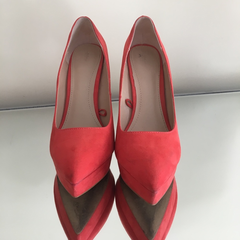 Shoes - Picture 2 of 4