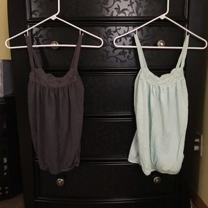 2️⃣ Old Navy Tank Bundle