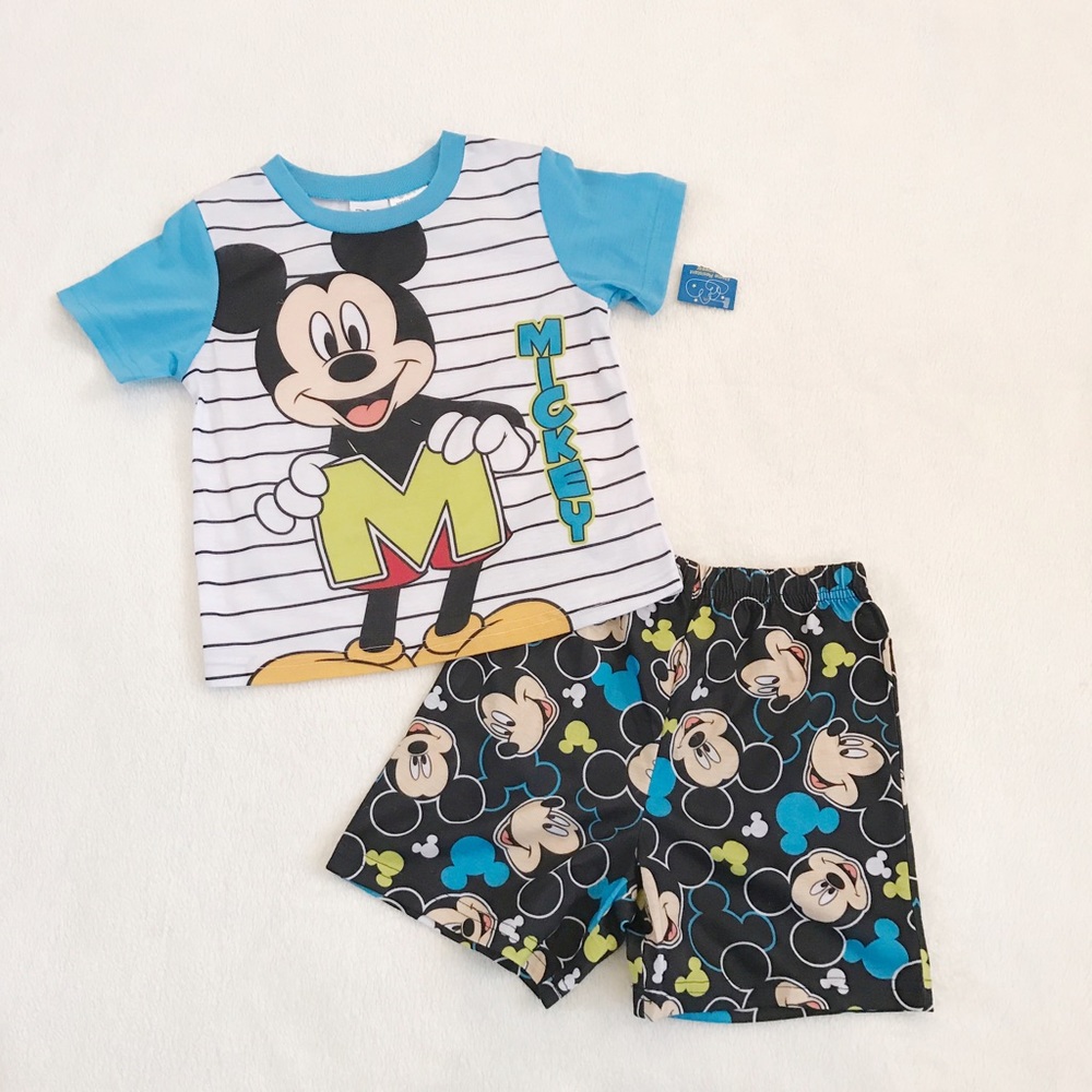 NWT Mickey Mouse short sleeve / shorts PJ set 5T