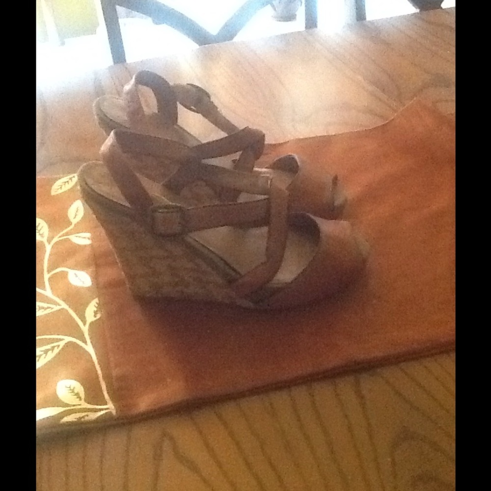 Wedge Sandals - Picture 2 of 4