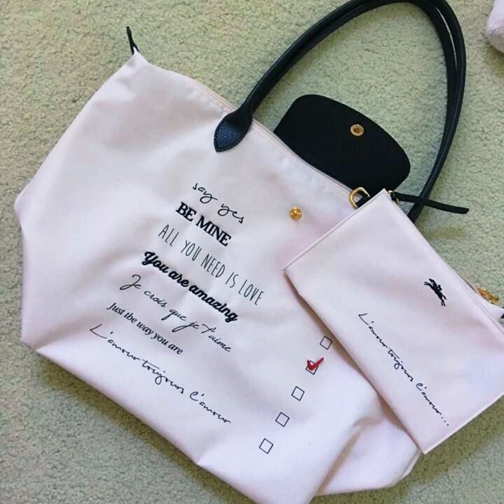 RARE limited edition Longchamp "Large" Le Pilage