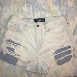Distressed Hollister Jean Shorts✨