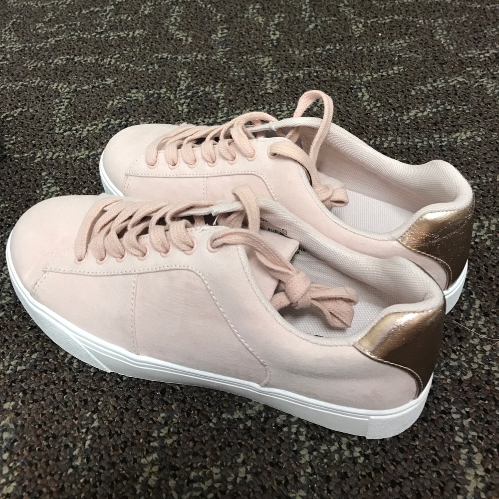 Light pink shoes- H&M Size 8