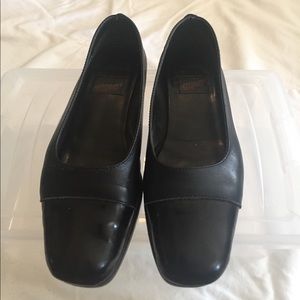 Black Aerosoles Loafer