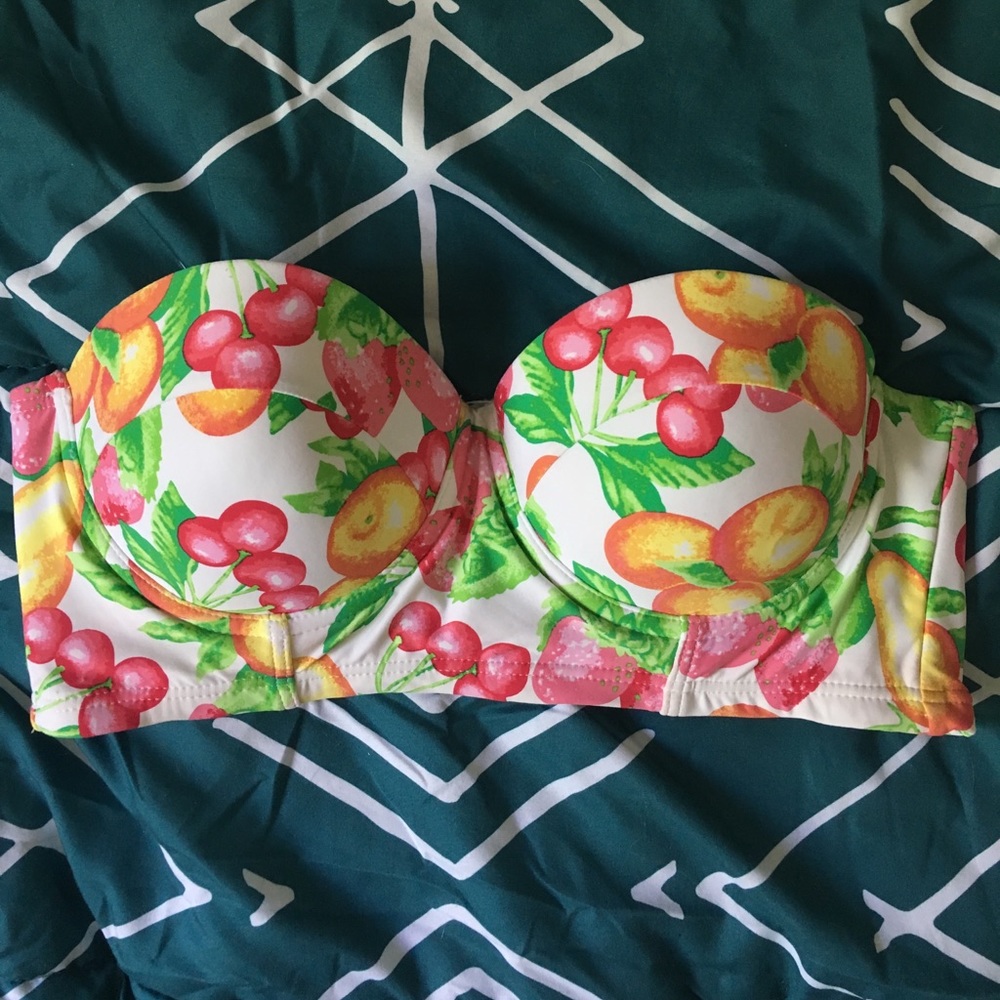 NWT Betsey Johnson Push-up Bikini Top
