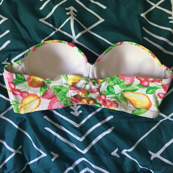 NWT Betsey Johnson Push-up Bikini Top - Picture 2 of 4