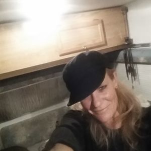 Meet your Posher, Gina