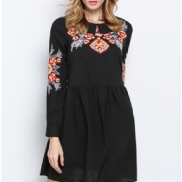 Boutique Dresses & Skirts - BOHO EMBROIDERED DRESS IN BLACK