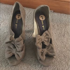 Suede Madden girl heels