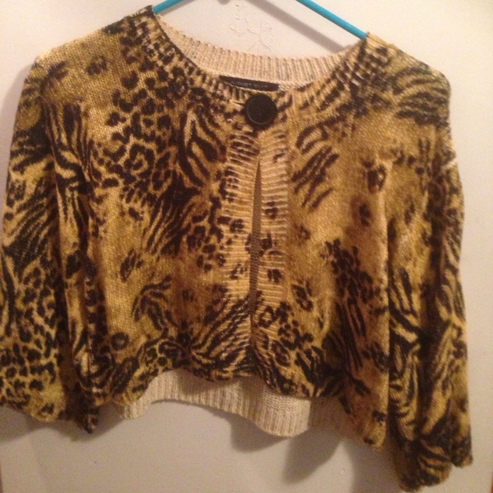 Cropped sweater cardigan