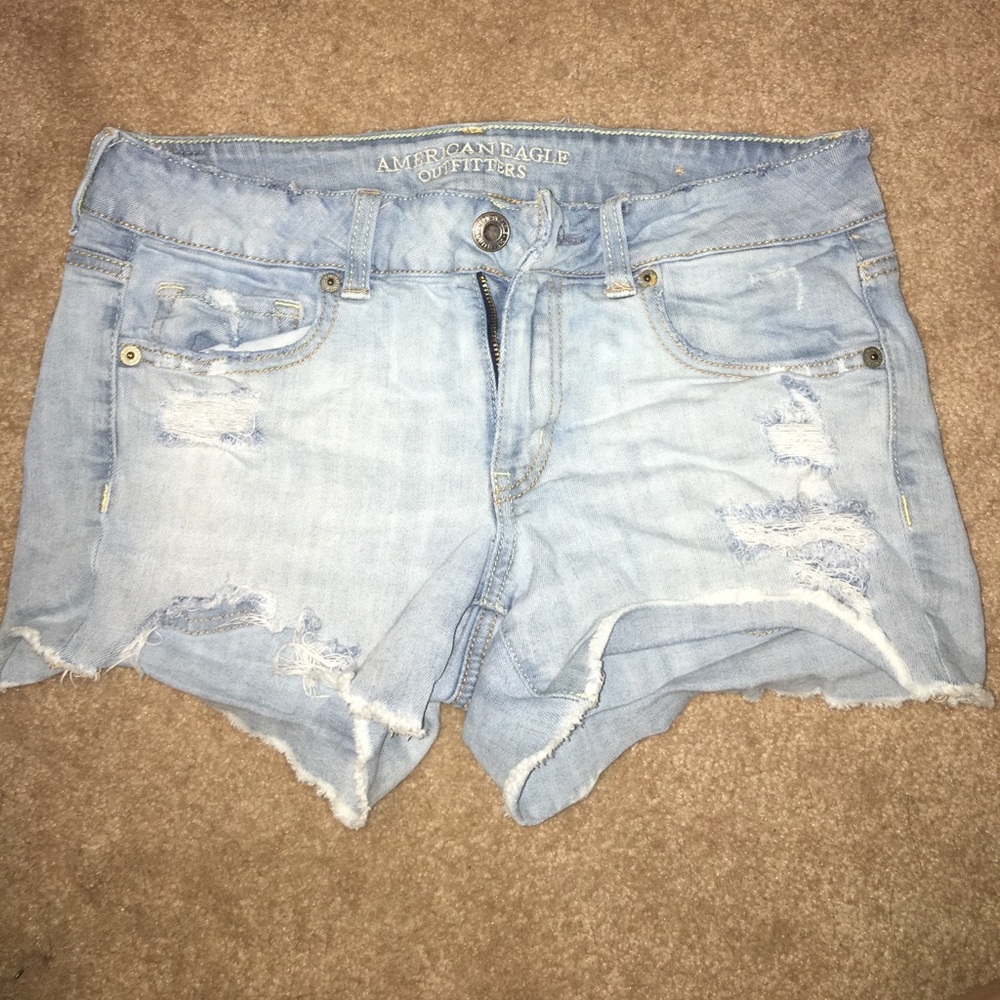 AE destressed shorts