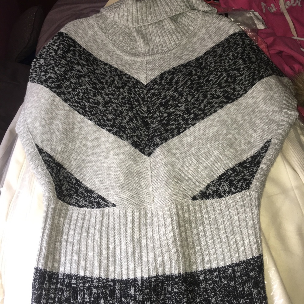 Winter coat with short sleeves