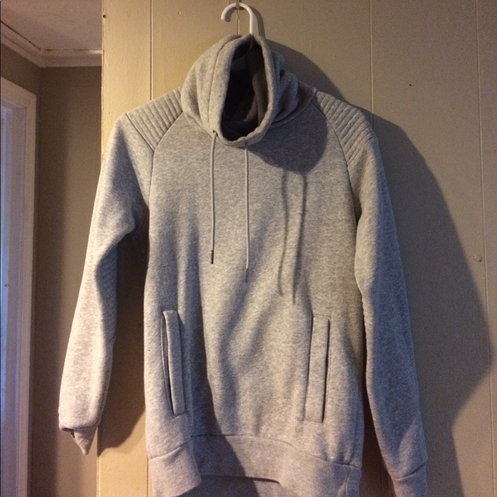 Pull over sweatshirt