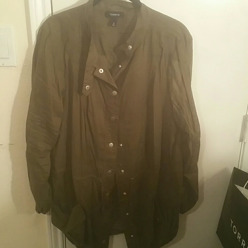 Army green top
